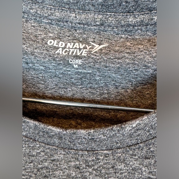 Old Navy Active Muscle T- Sz Medium - Picture 4 of 5